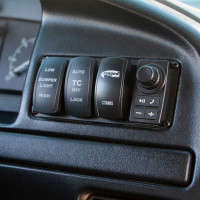 Rugged Radios Rocker Switch Panel Bezel for Obs Dash (93-96 Ford Bronco/F150/F-250)