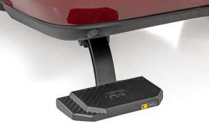 Rough Country Retractable Bed Step | Manual Pull