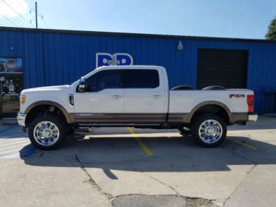 Wicked MFG 3.5" Premium Leveling System (17-25 Ford F-250/F-350 Super Duty | 4WD)