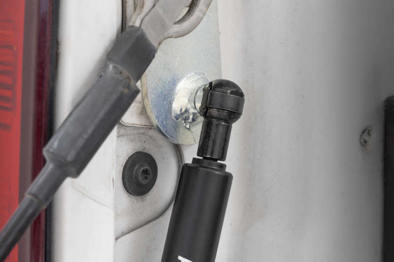 Rough Country Tailgate Assist (09-18 Dodge/Ram 1500/10-24 1500 Classic/2500/3500)