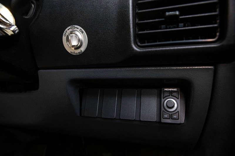 Rugged Radios MT-SW-FORD-LD-RRADIO Rocker Switch Panel for Obs Lower ...