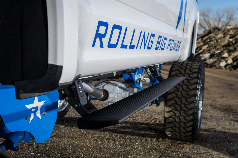 RBP RBP305SP Stealth Power Running Boards (9916 Ford F250/F350