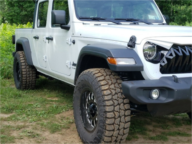 2020 Jeep Gladiator Sport with Federal Xplora RT tires