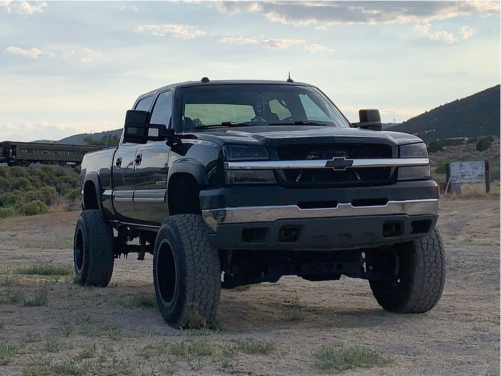 2004 Chevrolet Silverado 2500 with Radar Renegade tires