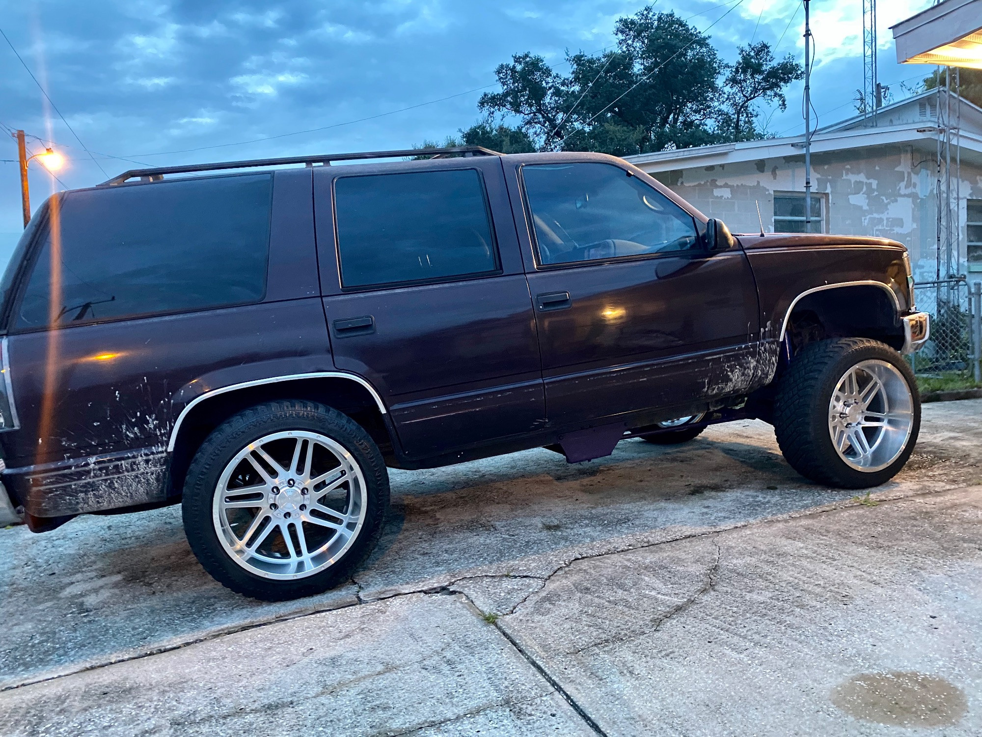 1996 Chevrolet Tahoe with Carolina Squat mod