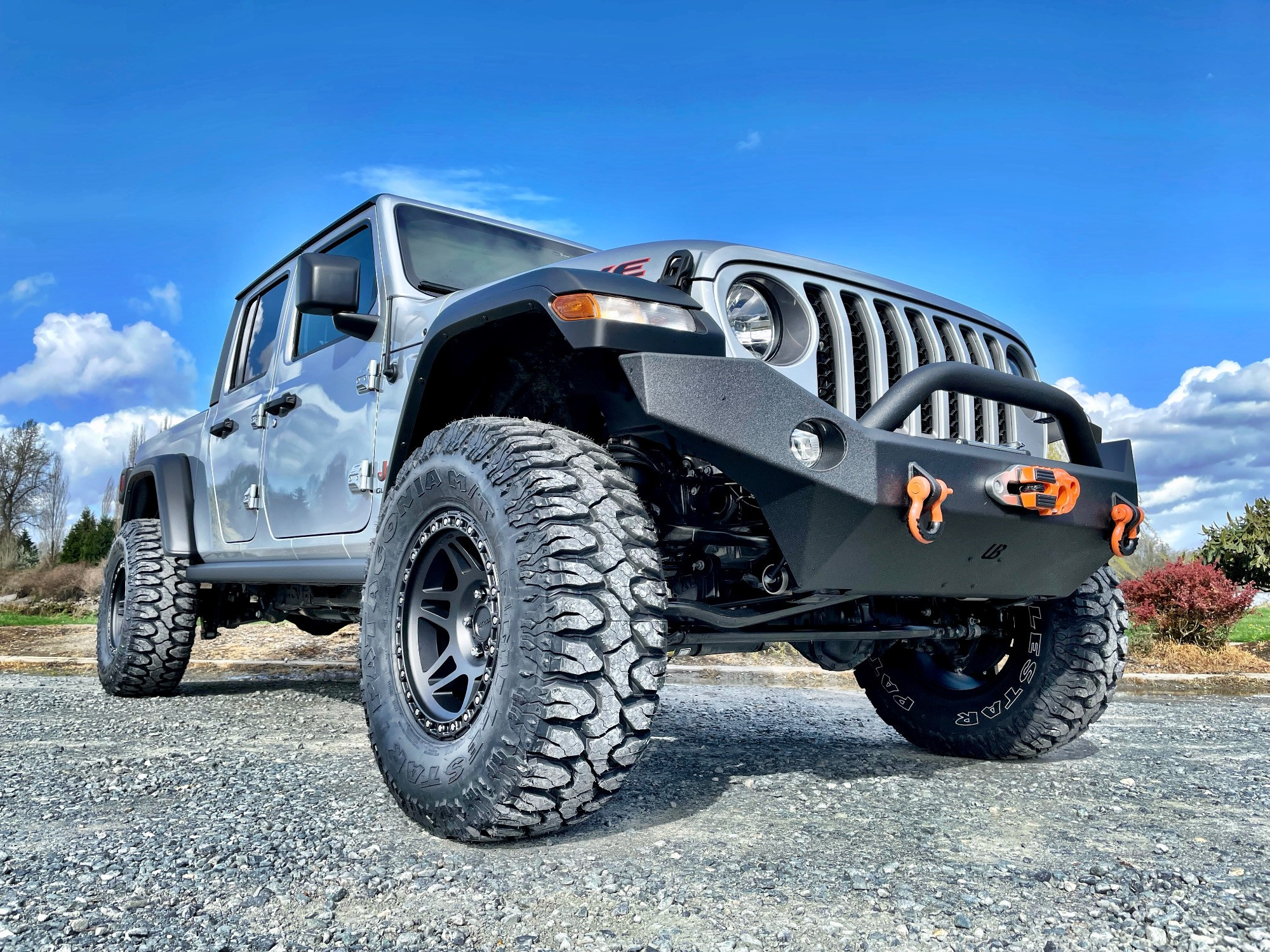 2022 Jeep Gladiator Mojave with Method MR310 wheels