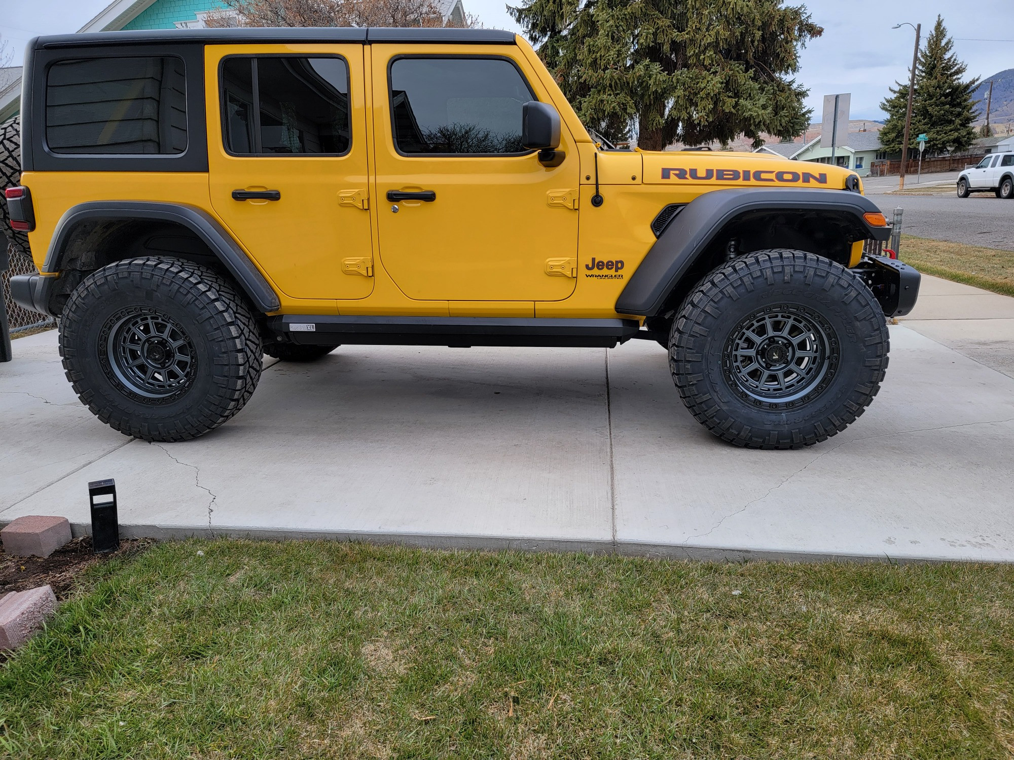 2021 Jeep Wrangler Rubicon with 2.5-inch ReadyLIFT Suspension kit