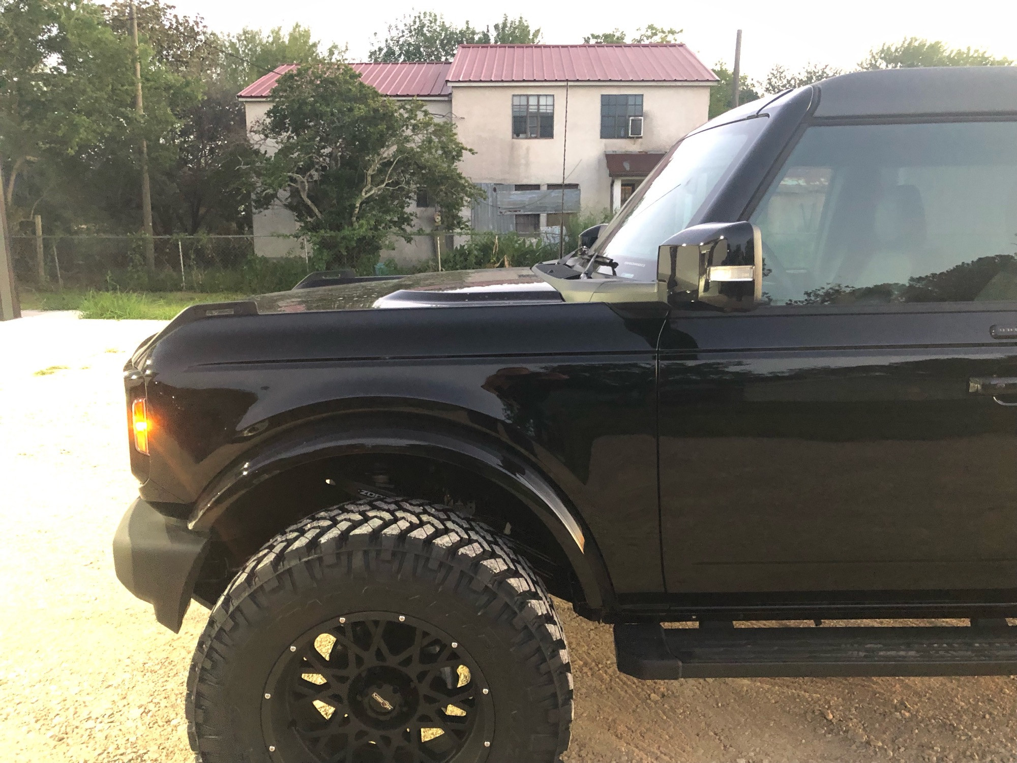 2022 Ford Bronco Outer Banks with 4 inch Zone Suspension Lift