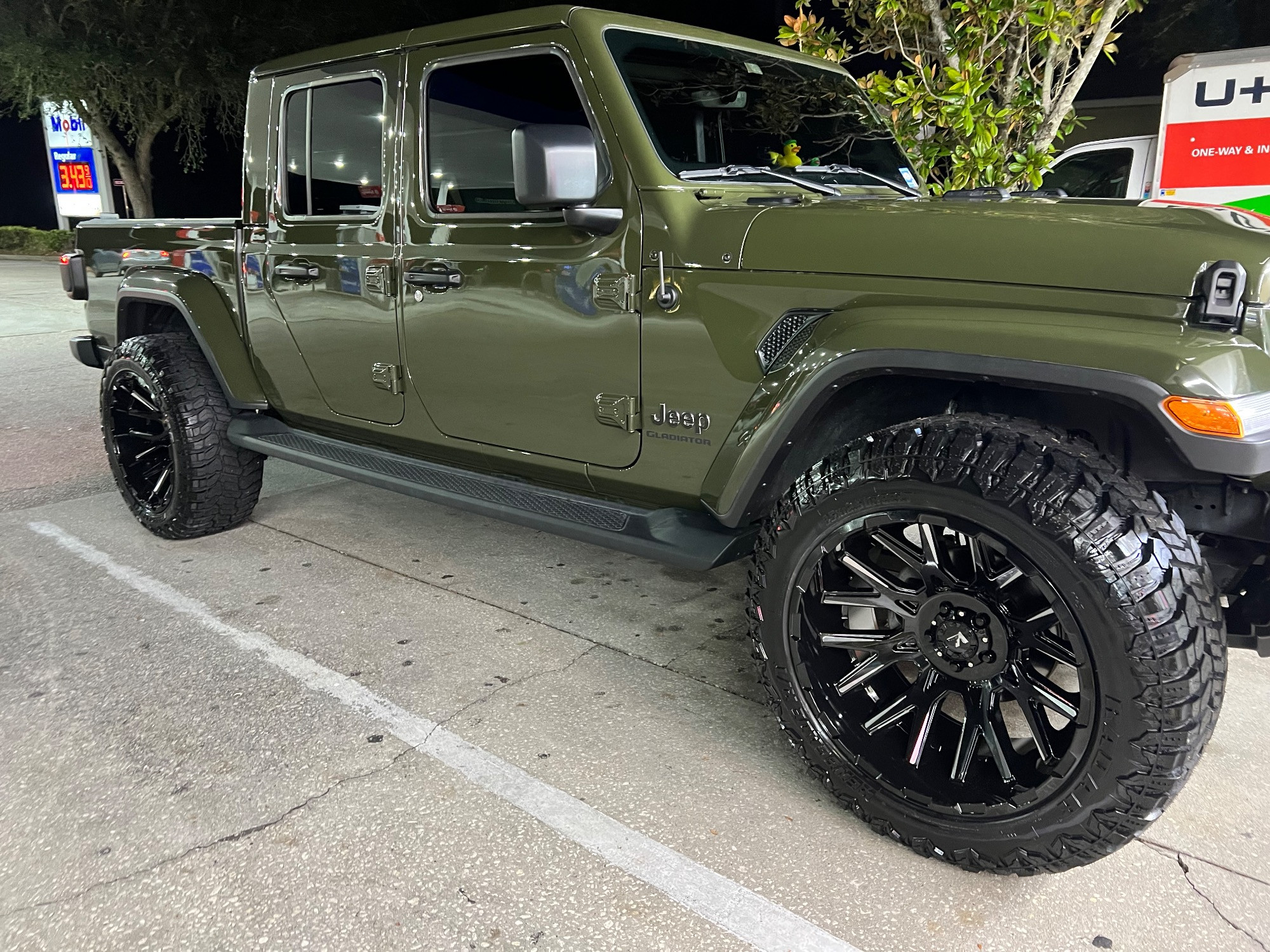 2022 Jeep Gladiator with Radar Renegade RT Tires