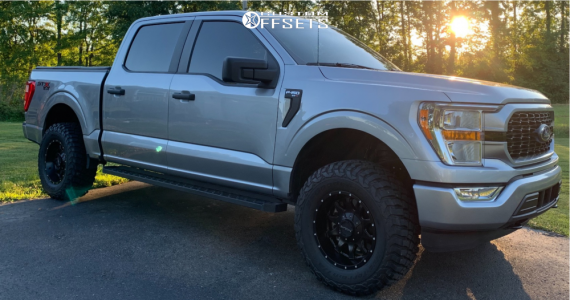 2021 Ford F-150 with 17x9 -12 Raceline Shift and 285/70R17