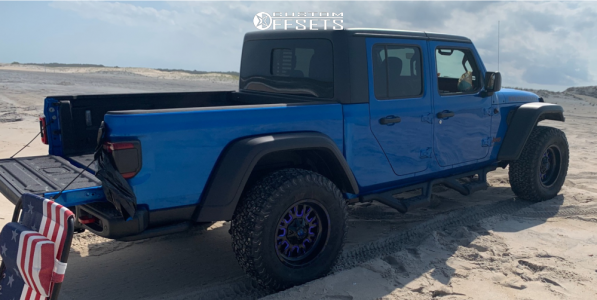 2021 Jeep Gladiator - 18x9 -12mm - Fuel Stroke - Suspension Lift 2.5" - 35" x 12.5"