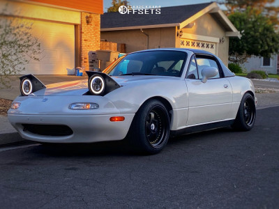 1994 Mazda Miata with 15x8 20 AVID1 AV19 and 195/45R15 Toyo Tires