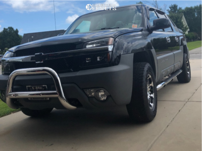 2004 Chevrolet Avalanche 1500 4WD - Wheels & Rims
