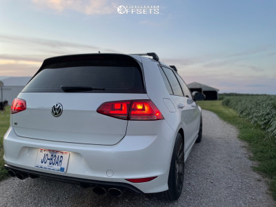 2016 Volkswagen Golf R with 18x8.5 43 Konig Ampliform and 235/40R18 ...