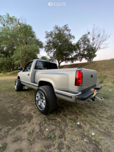 1990 Chevrolet K1500 with 20x12 -44 XD Xd809 and 33/12.5R20 Toyo Tires ...
