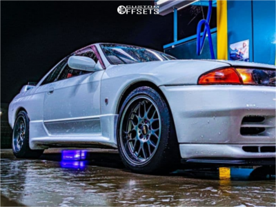 1994 Nissan Skyline with 17x9 14 BBS Rgr and 245/40R17