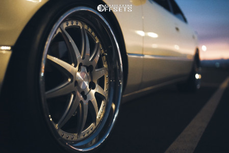 5links 9s外装カスタム 1995 Lexus LS400 with 20x8.5 35 Rennen Csl-1 and 225/40R20 Ironman