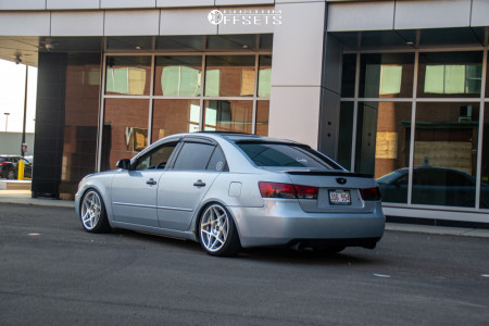2007 Hyundai Sonata with 18x8.5 25 Superspeed Other and 225/40R18