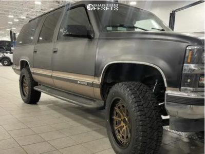 【porte】 SUBURBAN Dirt Vaterra Ascender 1972 Chevy Suburban RTR Rock Crawler w/STX2