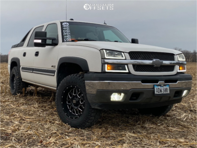 2005 Chevrolet Avalanche 1500 - 18x9 -12mm - XD Xd820 - Leveling Kit - 33x12.5