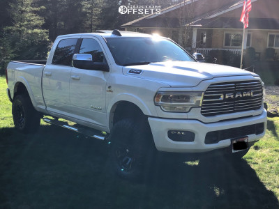 2021 Ram 2500 - 18x9 -12mm - Fuel Blitz - Suspension Lift 2.5" - 35" x 12.5"
