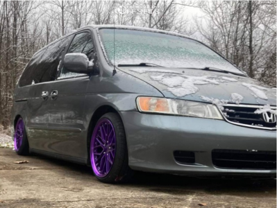 2002 Honda Odyssey with 18x8.5 35 XXR 571 and 215/35R18 Vercelli