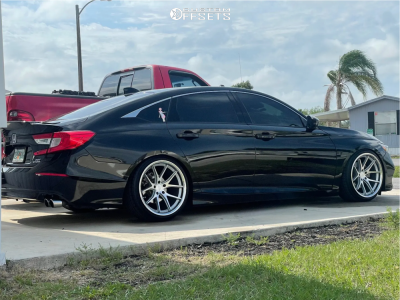 2019 Honda Accord with 19x10.5 22 Ferrada FR2 and 245/35R19 Radar Dimax ...