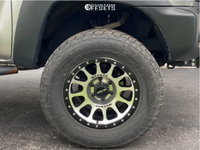 2015 Toyota Tacoma with 18x9 -12 Method Mr305 and 305/60R18 Nitto Terra ...