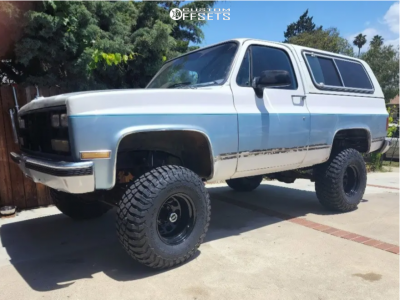 1990 GMC Jimmy - 15x10 -44mm - Pro Comp 51 - Suspension Lift 4" - 33" x 12.5"