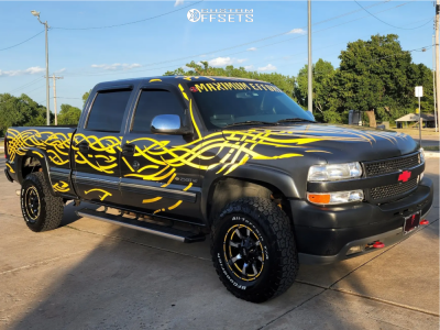 2001 Chevrolet Silverado 2500 HD with 16x8 0 Moto Metal Mo970 and