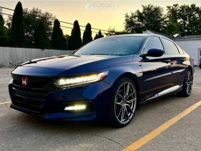 CR-8 #02   現行品SOLDOUT  ブラック×アイボリー　レア 2018 Honda Accord with 20x8.5 38 XXR 559 and 245/35R20 Vercelli