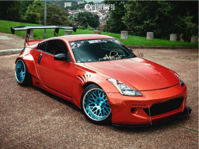 2004 Nissan 350Z with 19x11 -32 6AD Forged 6AD 2.110 and 275/35R19