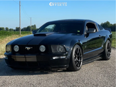 2009 Ford Mustang GT - 19x9.5 33mm / 19x10.5 35mm - RTR Tech 5 - Lowering Springs - 255/35R19 / 275/35R19