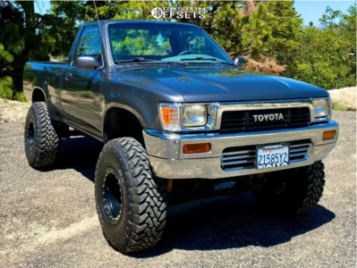 1990 Toyota Pickup Wheel Offset Super Aggressive 3"-5" Suspension Lift