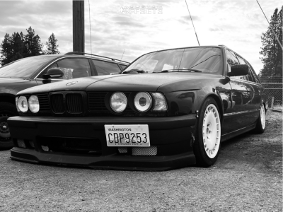 1994 BMW 525i with 17x8.5 15 DTM Dtm-rw01 and 225/45R17 Road Hugger Gt ...