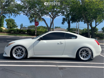 2012 INFINITI G37 with 19x9.5 15 Aodhan Ds08 and 245/35R19