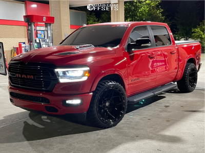 2021 Dodge Ram 1500 with 24x12 -44 4Play 4p55 and 33/12.5R24 RBP