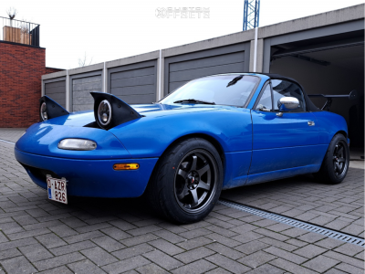 ナツ。 1990 Mazda Miata with 15x8.5 25 Japan Racing Jr3 and 205/50R15
