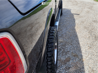 2017 Ram 2500 with 20x10 -19 Hostile Alpha and 35/12.5R20 Mastercraft ...