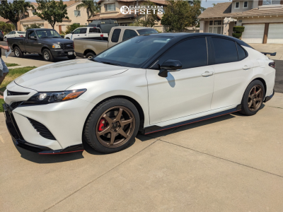 2023 Toyota Camry - 18x8.5 38mm - Enkei T6r - Stock Suspension - 245/45R18