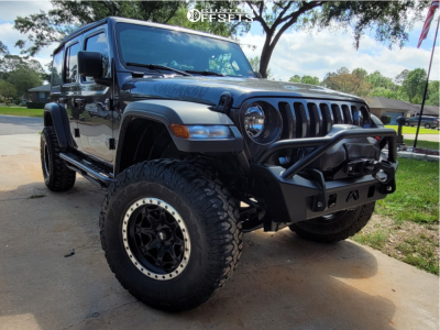 【人気急上昇のあのJEEP】JEEP Wrangler Terrain フーディ Amazon.com: ARIES 1500203 Textured Black Aluminum Front Jeep