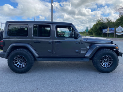 2021 Jeep Wrangler Unlimited Sahara - 17x9 -12mm - Fuel Vector - Leveling Kit - 35x12.5