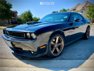 ダッジ 2023 Dodge Challenger with 20x9 20 Voxx Replicas Hellcat and 275