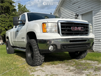 2011 GMC Sierra 1500 with 20x10 -25 Mayhem Warrior and 33/12.5R20