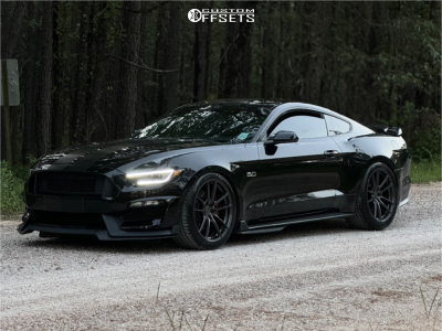 2016 Ford Mustang GT Premium - 20x10 33mm / 20x11 52mm - Velgen Vf5 - Coilovers - 275/35R20 / 305/35R20