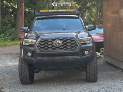 2023 Toyota Tacoma with 17x8.5 -25 RRW Rr7-h and 285/70R17 Falken ...