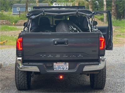 2023 Toyota Tacoma with 17x8.5 -25 RRW Rr7-h and 285/70R17 Falken ...