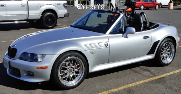 ペニー 2001 BMW Z3 with 18x8.5 35 F1R F21 and 245/40R18 Vercelli