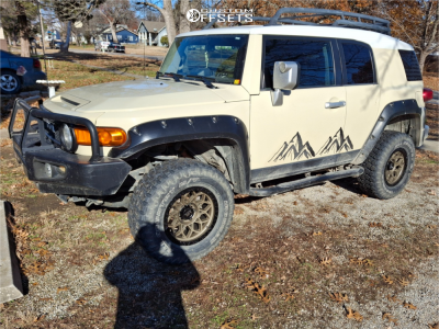 2008 Toyota FJ Cruiser with 17x9 -12 Hardrock H108 and 285/70R17 ...