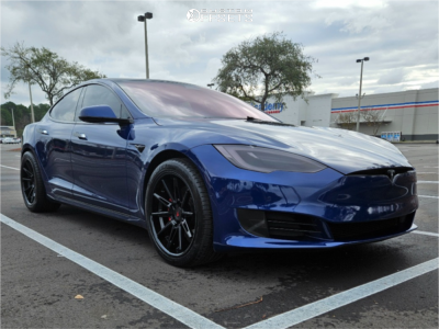 2019 Tesla S - 20x10 28mm - Ferrada Cm2 - Stock Suspension - 275/35R20